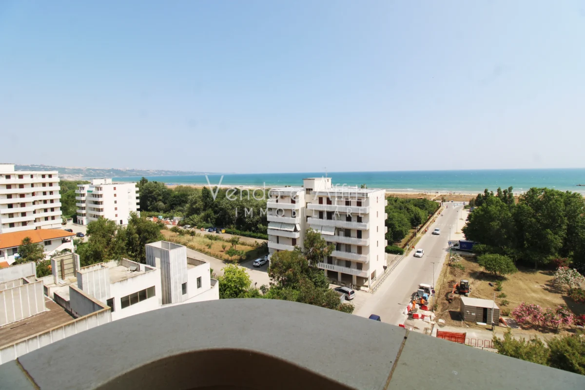 Appartamento con terrazzo vista mare a San Salvo Marina