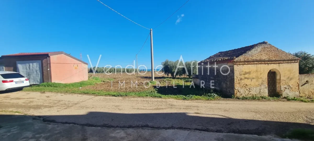 Bifamiliare con doppio ingresso