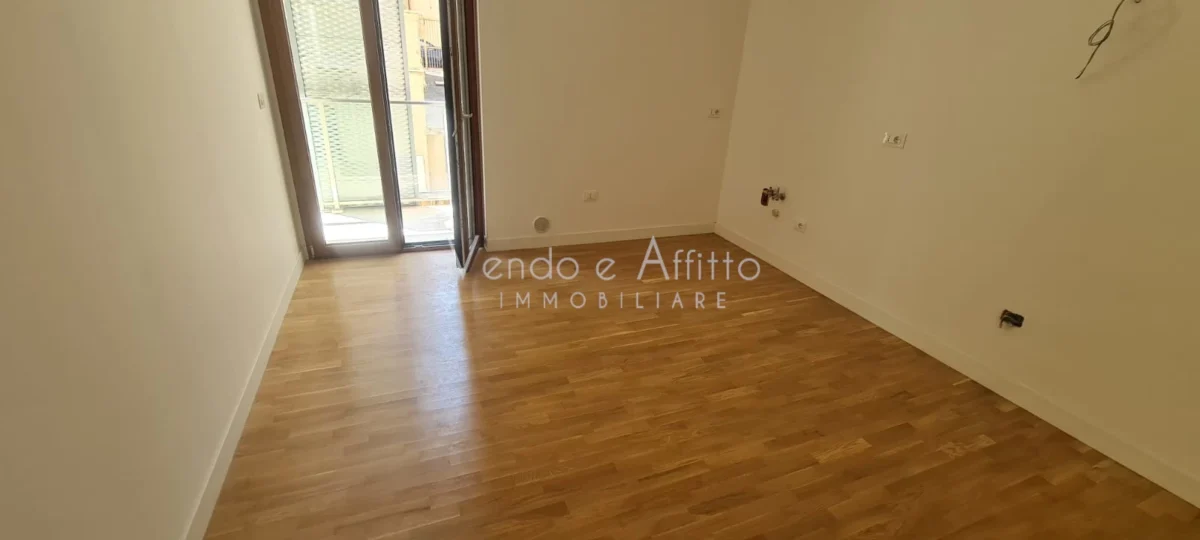 Appartamento nuovo in centro, vicino al mare